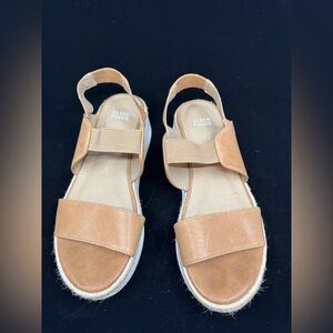 Eileen Fisher Camel Leather Sandals